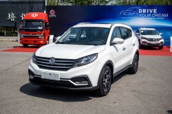 Семиместный кроссовер DFM 580 показали в России