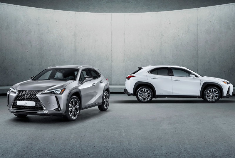 На Lexus UX начнут приём заказов в России с 1 ноября