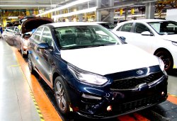 Новый седан KIA Cerato третьего поколения начали собирать в России