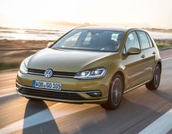 Volkswagen Golf появился у российских дилеров, цены от 1.429.900 рублей