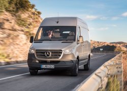 Новый Mercedes-Benz Sprinter: в России от 2.377.000 рублей