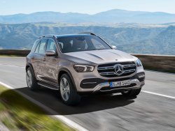 Новый Mercedes-Benz GLE появится в России с начала 2019 года
