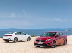 Седан KIA Cerato нового поколения появился у дилеров