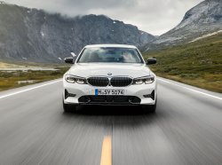 Новый седан BMW 3 серии (G20): в России от 2.580.000 рублей