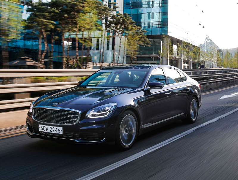 Новый седан KIA K900 заменит в России модель Quoris