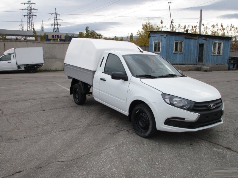 Обновлённый ВИС-2349 с бортовой платформой и пластиковым колпаком