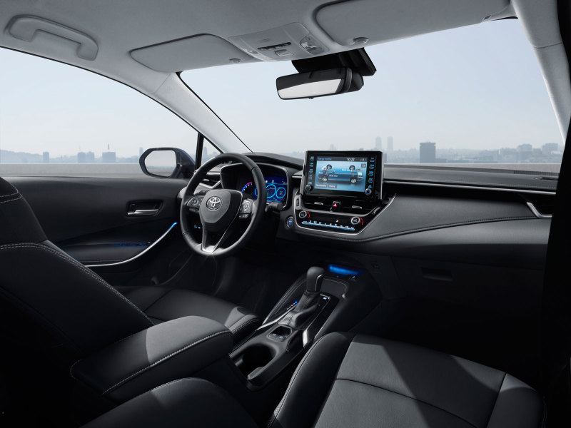 2019 Toyota Corolla Hybrid Sedan (глобальная версия)