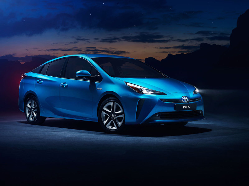 Представлена обновлённая Toyota Prius 2019