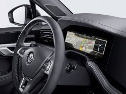 Bosch рассказал про изогнутый дисплей панели приборов