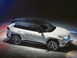 Новые Toyota Corolla и RAV4 в 2019 году начнут продавать в России