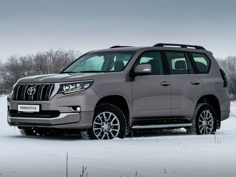 Toyota Land Cruiser Prado Style: в России от 3.751.000 рублей