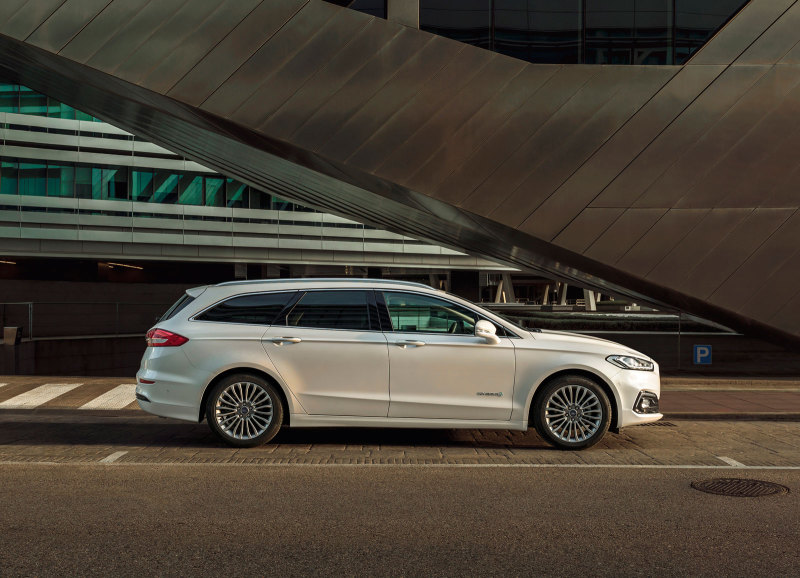 Универсал Ford Mondeo Hybrid 2019