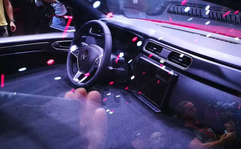 Салон шоу-кара Renault Arkana показанного на Московском автосалоне 2018