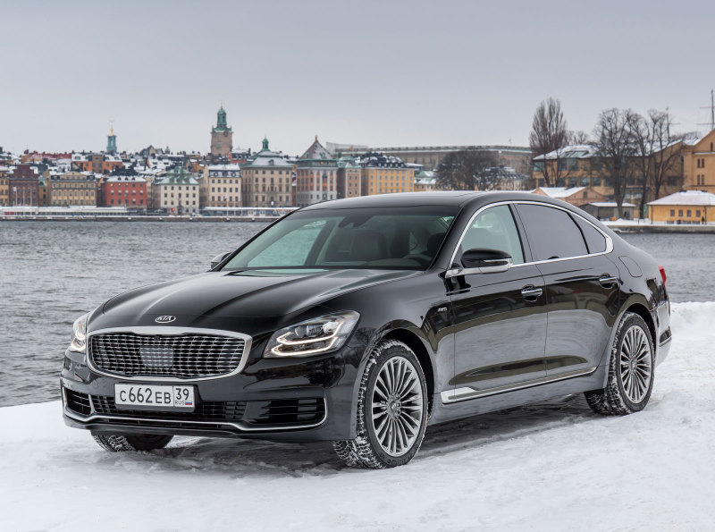 KIA K900: в России от 2.969.900 рублей