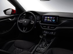 Показан салон европейского Skoda Kamiq