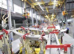 Калининградский завод "Автотор" запустил новую сварочную линию по производству кузовов