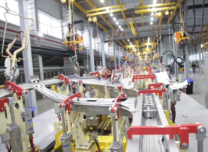 Калининградский завод "Автотор" запустил новую сварочную линию по производству кузовов