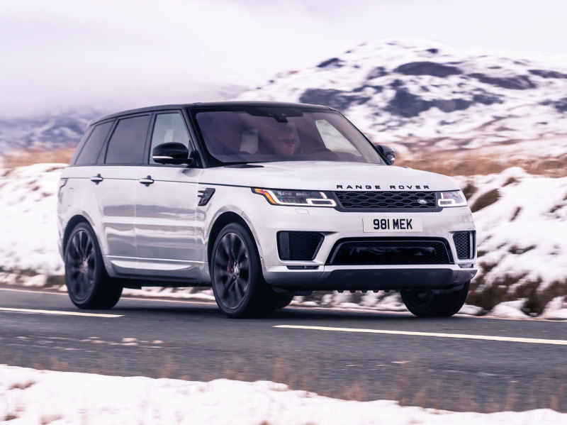 Гибридный Range Rover Sport HST представлен официально