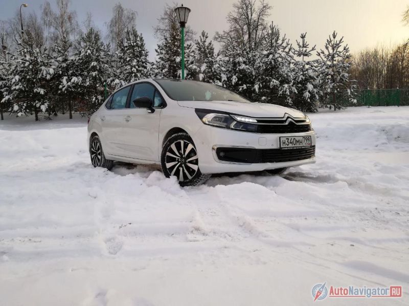 Седан Citroen C4: Дешевле и больше
