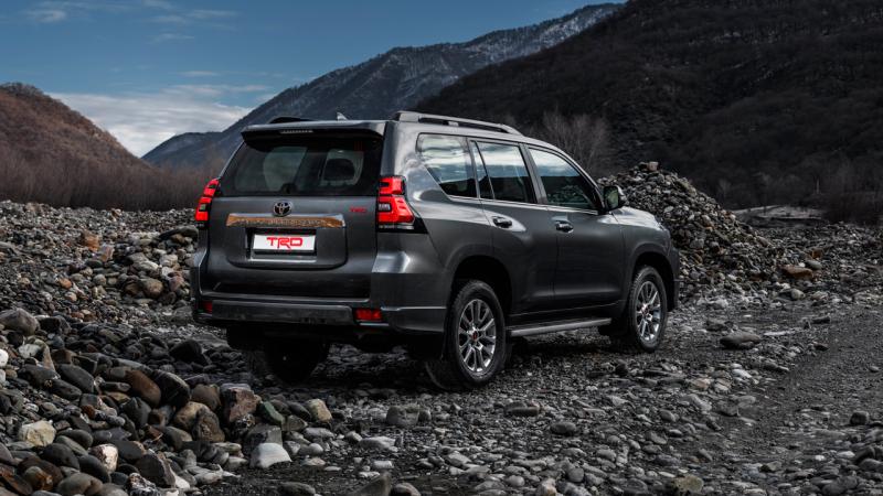 Toyota Land Cruiser Prado TRD