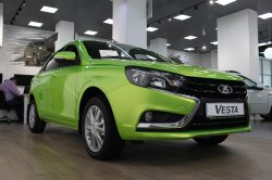 Сделай весну ярче вместе с новой LADA Vesta
