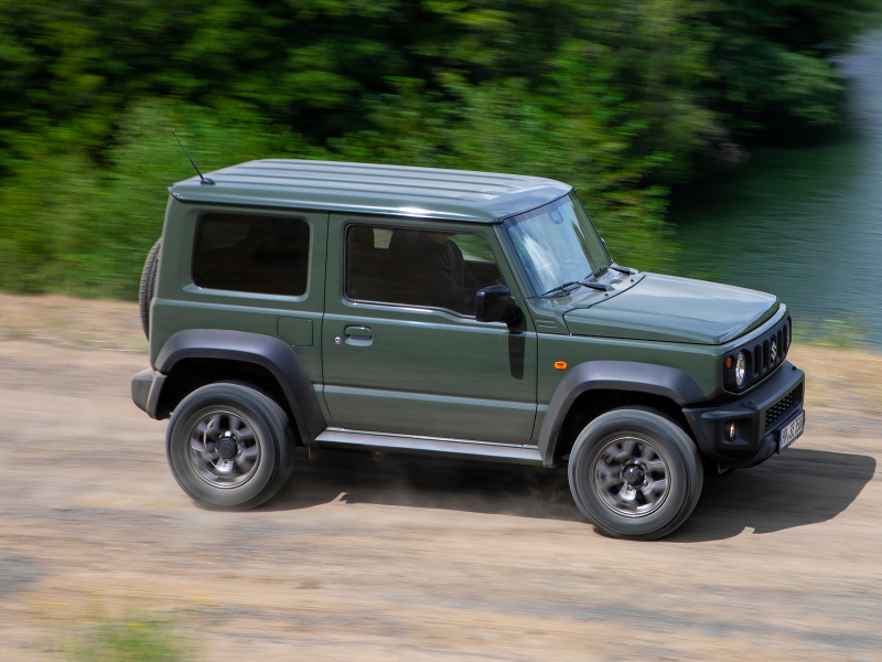 В Suzuki объяснили задержку появления нового Jimny в России