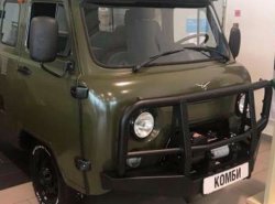 УАЗ "Буханка" в версии Комби Трофи появилась в продаже