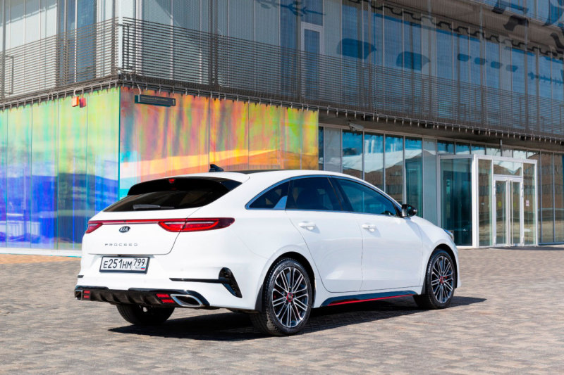 KIA ProCeed GT