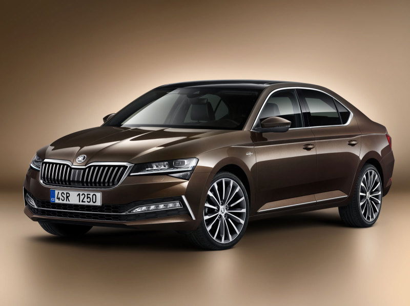 Обновлённое семейство Skoda Superb официально представлено