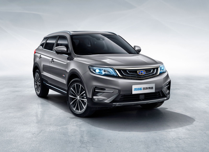 Обновлённый кроссовер Geely Atlas появится в России до конца года
