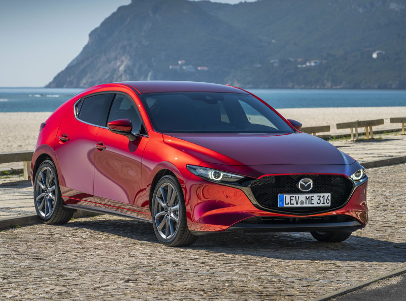 Новая Mazda 3 может появится в России с конца июня