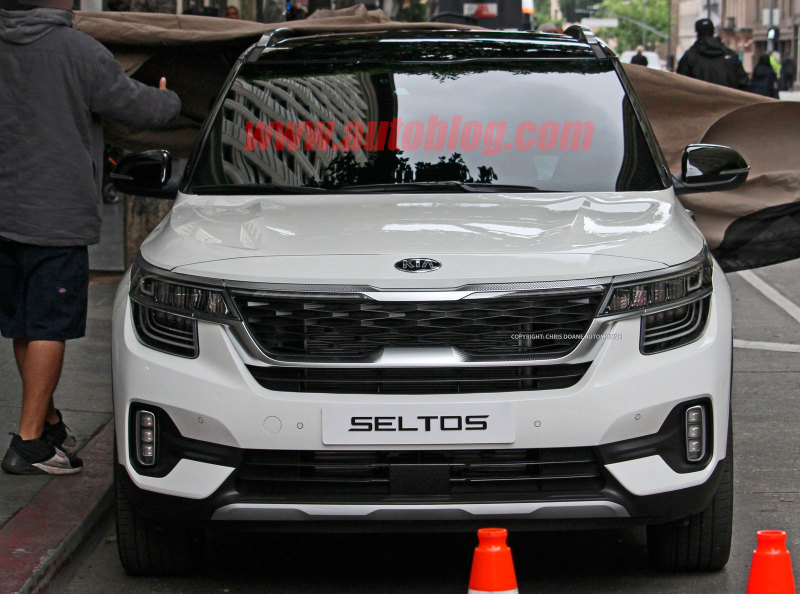 Бюджетный кроссовер KIA для России появился без маскировки