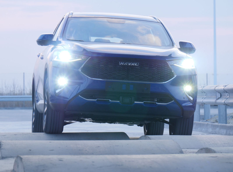 Для Haval F7 объявлены российские цены на все комплектации