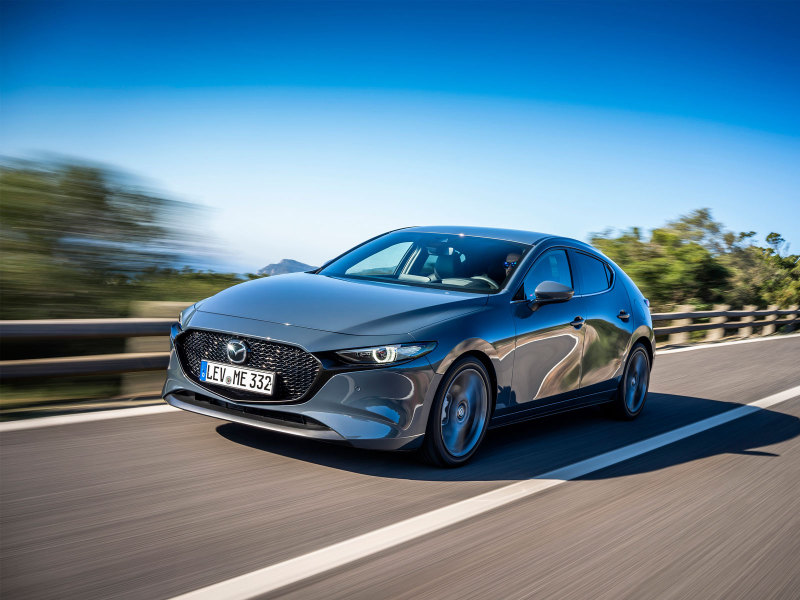 Новое поколение Mazda 3: в России от 1.490.000 рублей