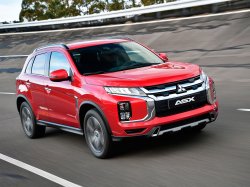 Обновлённый Mitsubishi ASX начнут продавать осенью