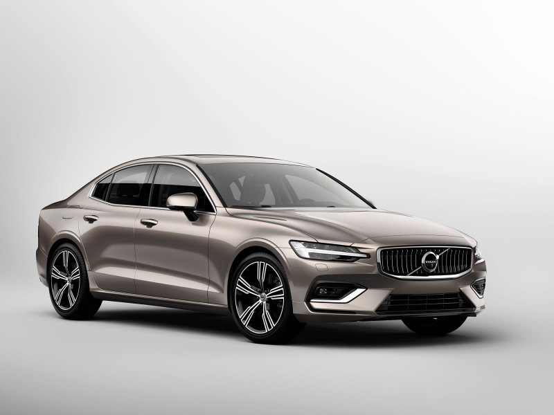 Новый Volvo S60 в России с сентября: цены от 2.724.000 рублей