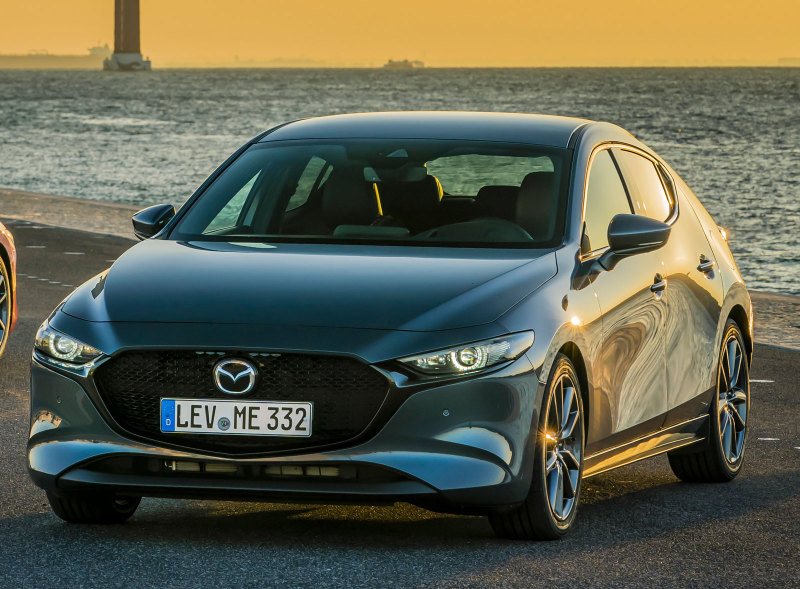 Новая Mazda 3 для России - подробности о ценах и комплектациях