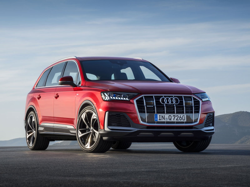 Кроссовер Audi Q7 обновили, он появится в продаже осенью