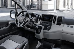 Профессионал: Toyota представляет в России новое поколение Hiace