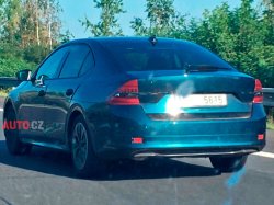 Новая Skoda Octavia 2020 с кузовом хэтчбек проходит испытания