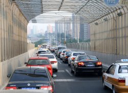 Китай может начать поставки подержанных авто в Россию