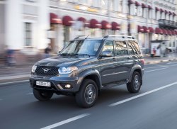 УАЗ "Патриот" с "автоматом" вышел на финальные испытания