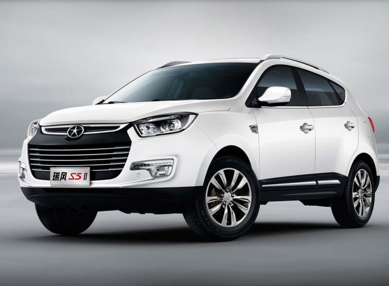 Китайский кроссовер JAC S5 получил расширенную комплектацию в России