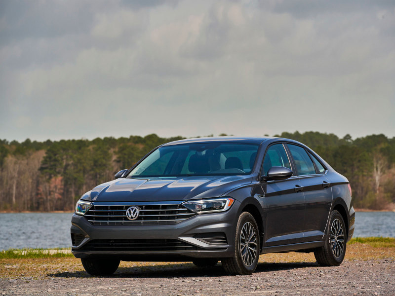 Новый седан Volkswagen Jetta появится в России с 2020 года