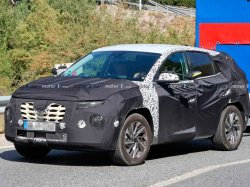 Новый Hyundai Tucson 2021 впервые попался "фотошпионам"