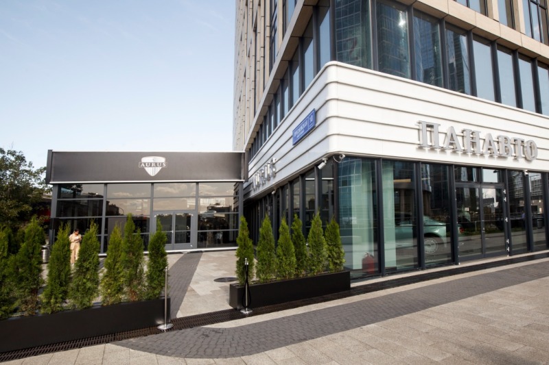 Шоу-рум Aurus в Москва-Сити