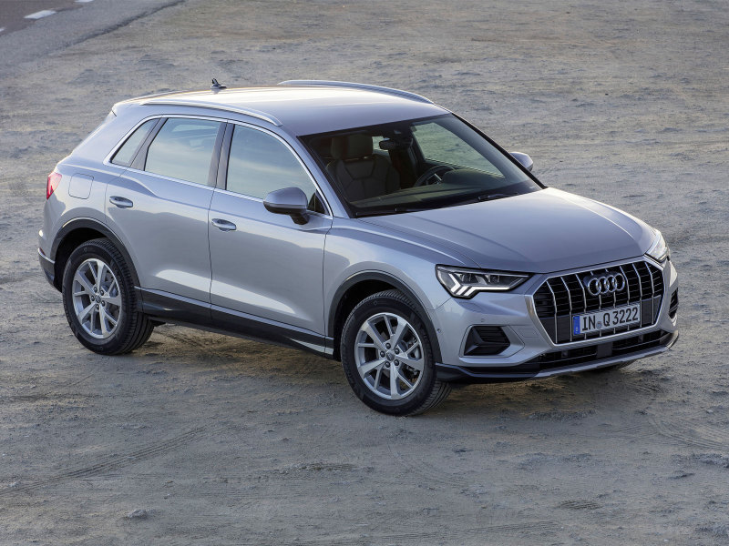 Новый Audi Q3 второго поколения: в России от 2.253.000 руб.