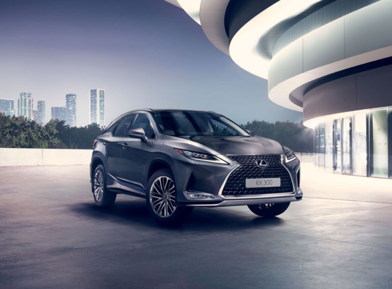 Обновлённый Lexus RX: в России от 3.389.000 руб.