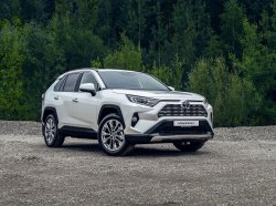 Новая Toyota RAV4 доступна для заказа: от 1.980.000 руб.