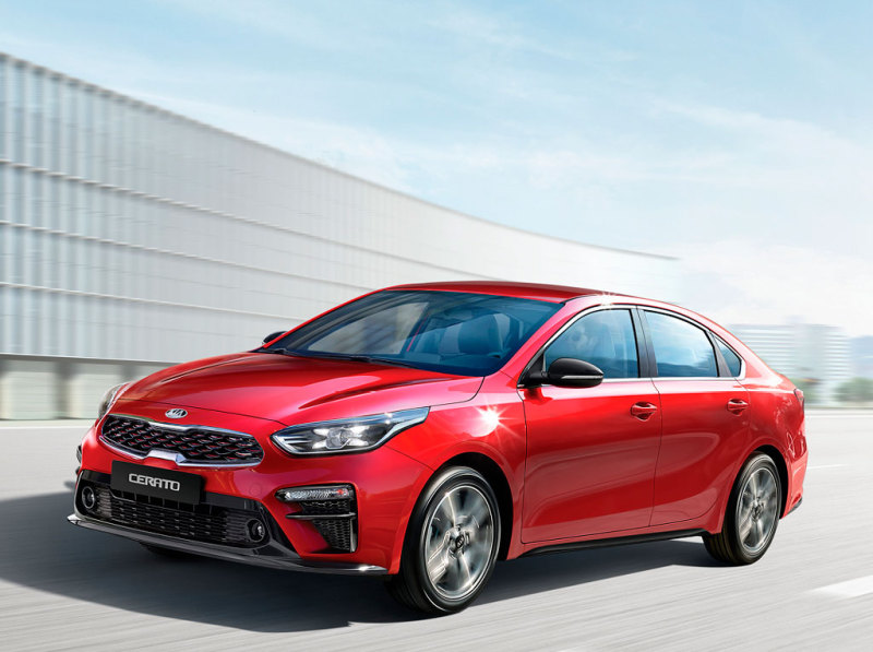 Седан KIA Cerato получил версию GT Line и новое оборудование
